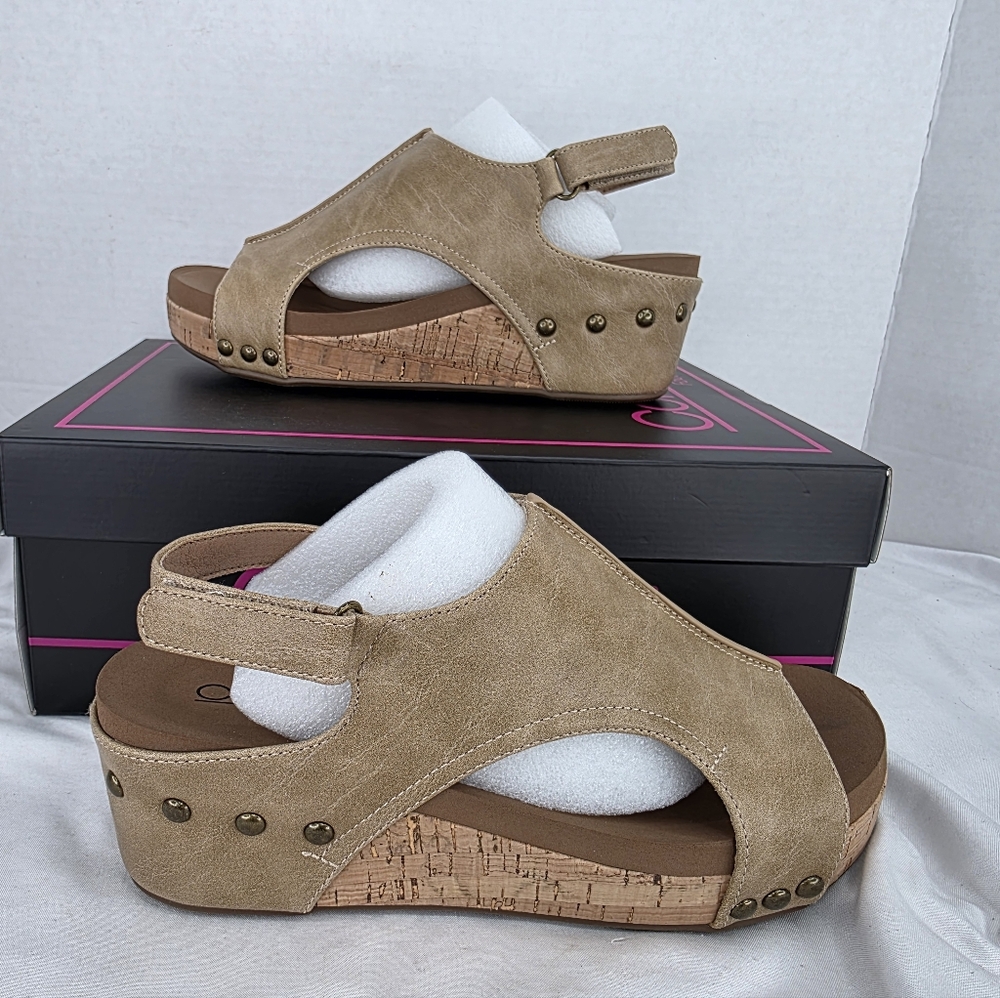 Corkys Footwear Women's Volta II Taupe Smooth Sandals Size 6 New!